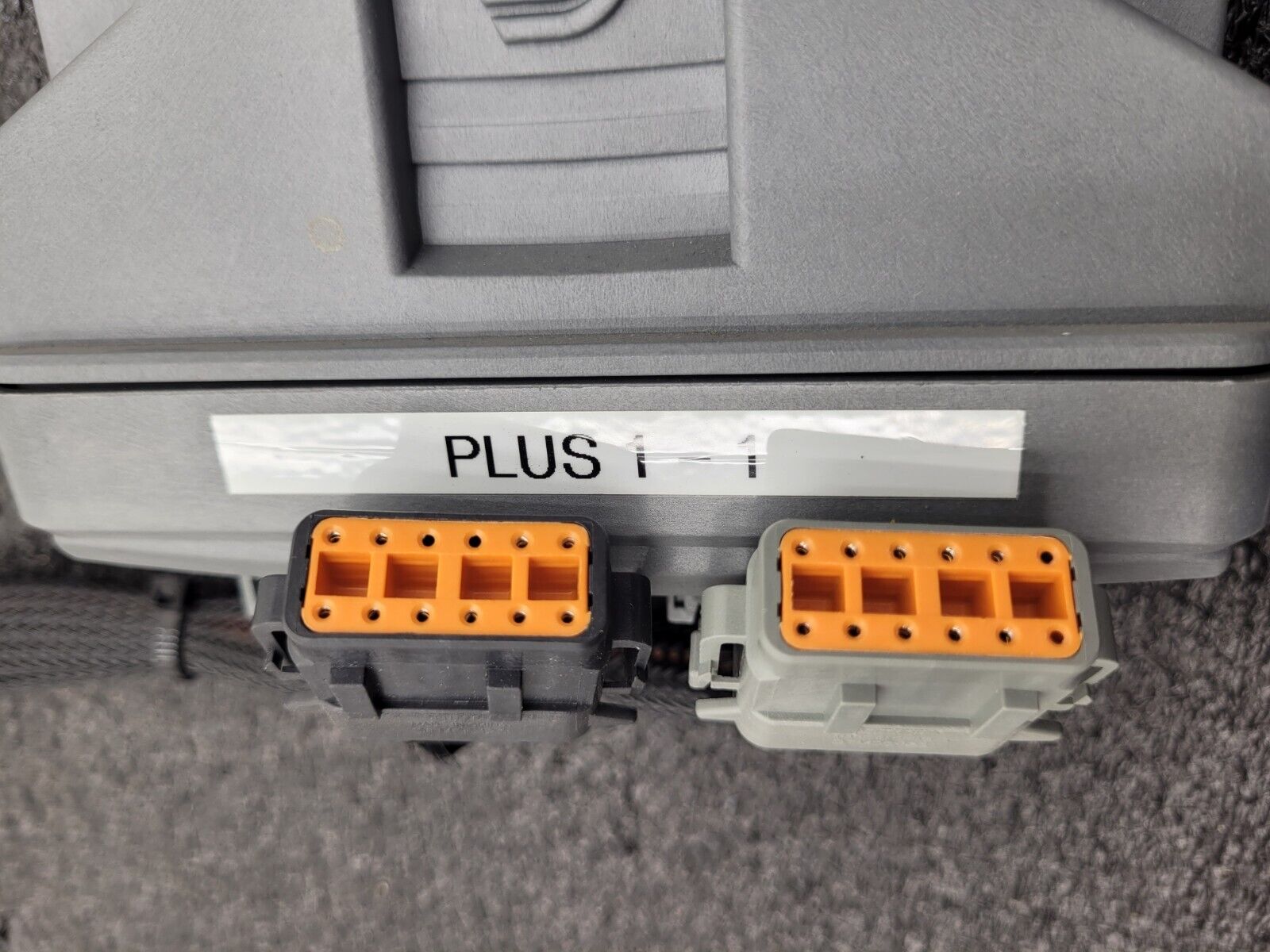 Sauer Danfoss 10100993-10105517 Plus 1 +1 Controller w/ Connectors MC 024 020