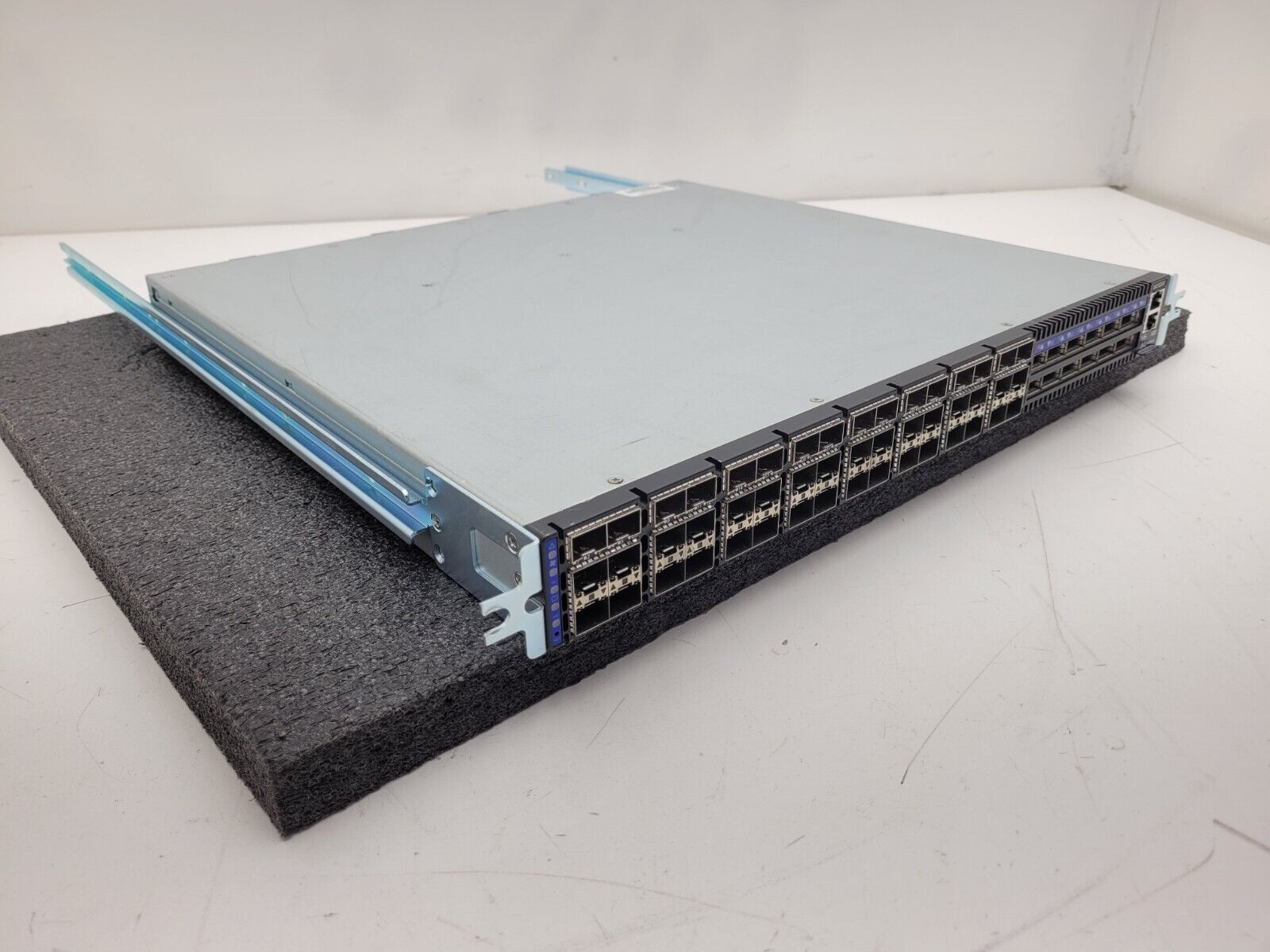 Mellanox SX1024 48Port 10G SFP+ 12x40G QSFP Switch Tested Working 1 Noisy Fan
