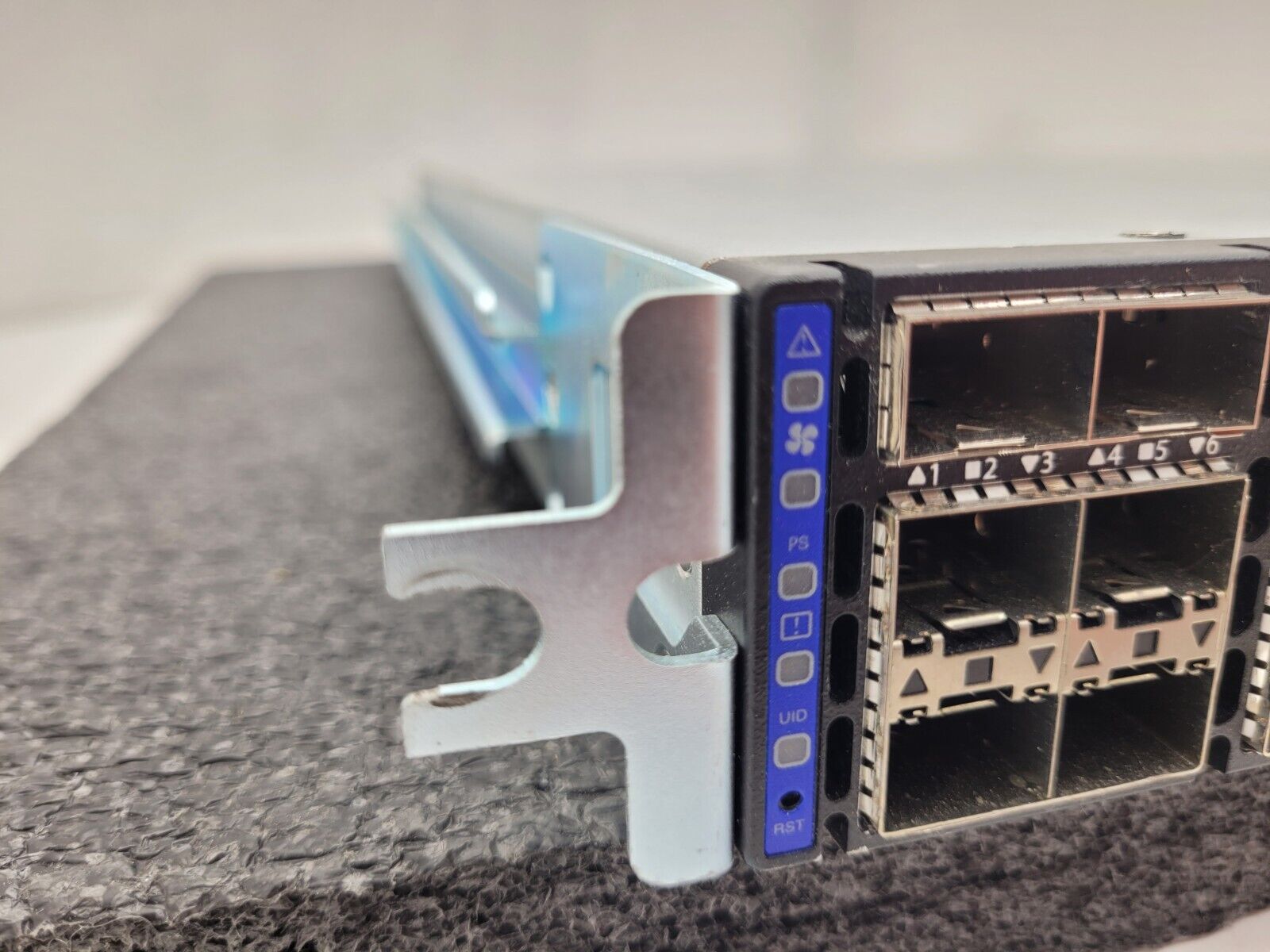Mellanox SX1024 48Port 10G SFP+ 12x40G QSFP Switch Tested Working 1 Noisy Fan