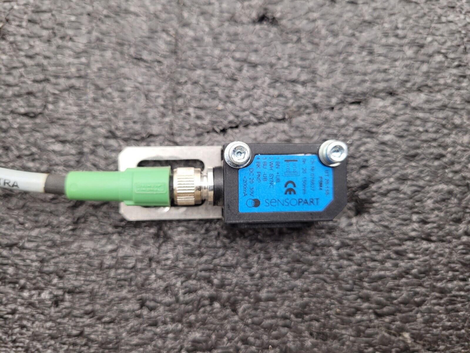 SensoPart UT-20-150-PSM4 Ultrasonic Sensor w/ Cable 20-150mm Range 20-30VDC