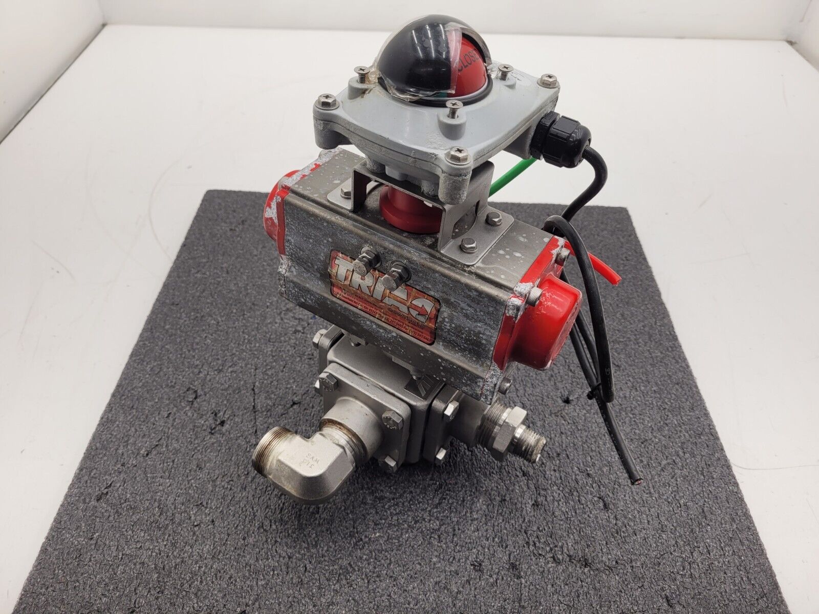 A-T Controls Series 33-1T 1" 1000PSI 3-Way Valve Air Triad Controls 2R40DA B