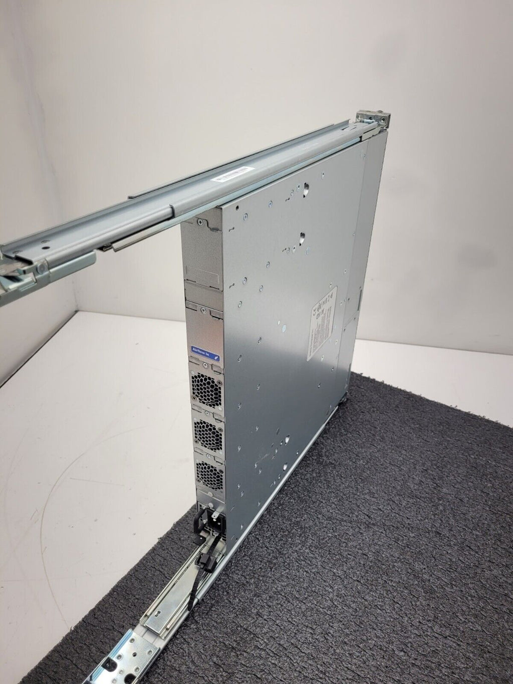 Quanta Mesh T1048-LY4R 48 Port 1Gbps Switch 1x 120W PSU Rails 4x 10Gbps SFP+