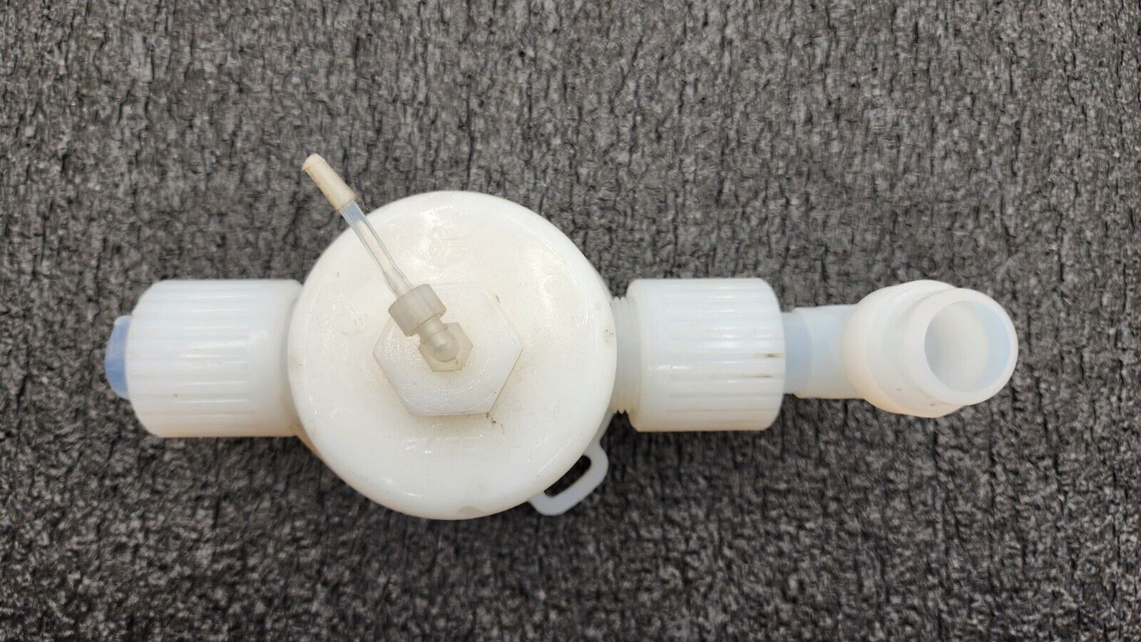 Furon Pneumatic Actuated High Purity Valve UPM2-F1216NC 1104559