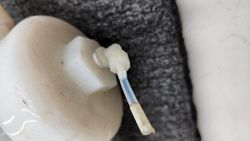 Furon Pneumatic Actuated High Purity Valve UPM2-F1216NC 1104559