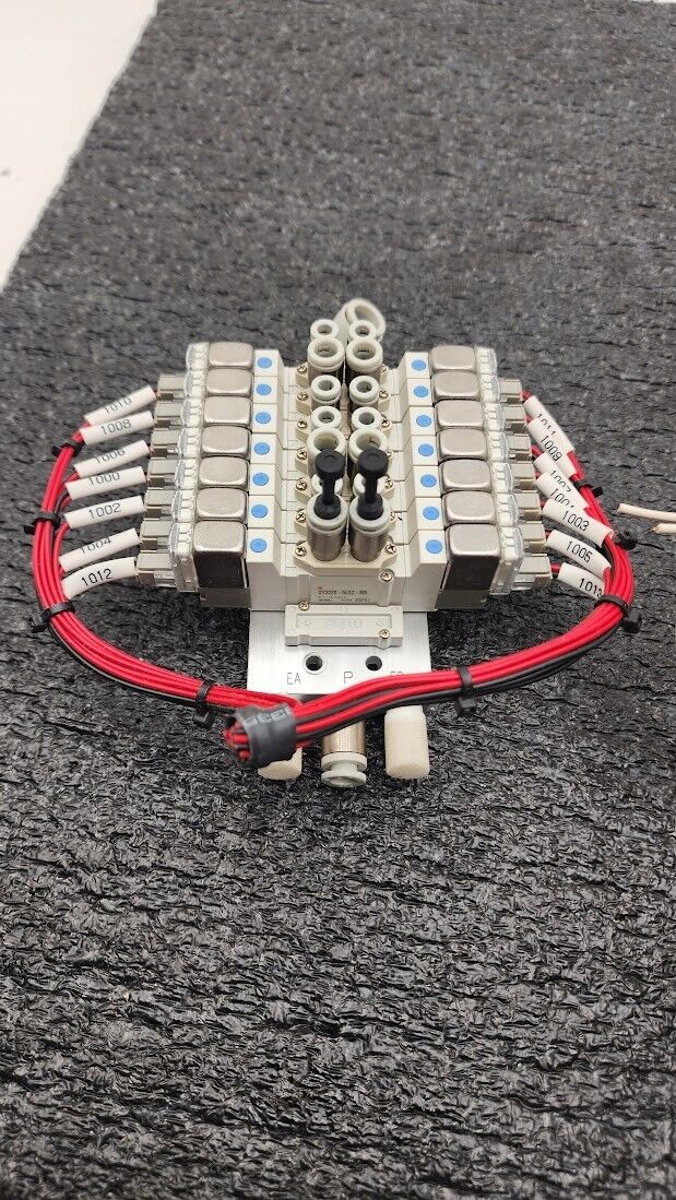 3x SMC Pneumatic Valve Block Solenoid Manifold 24VDC 17 Valves Total Lot H