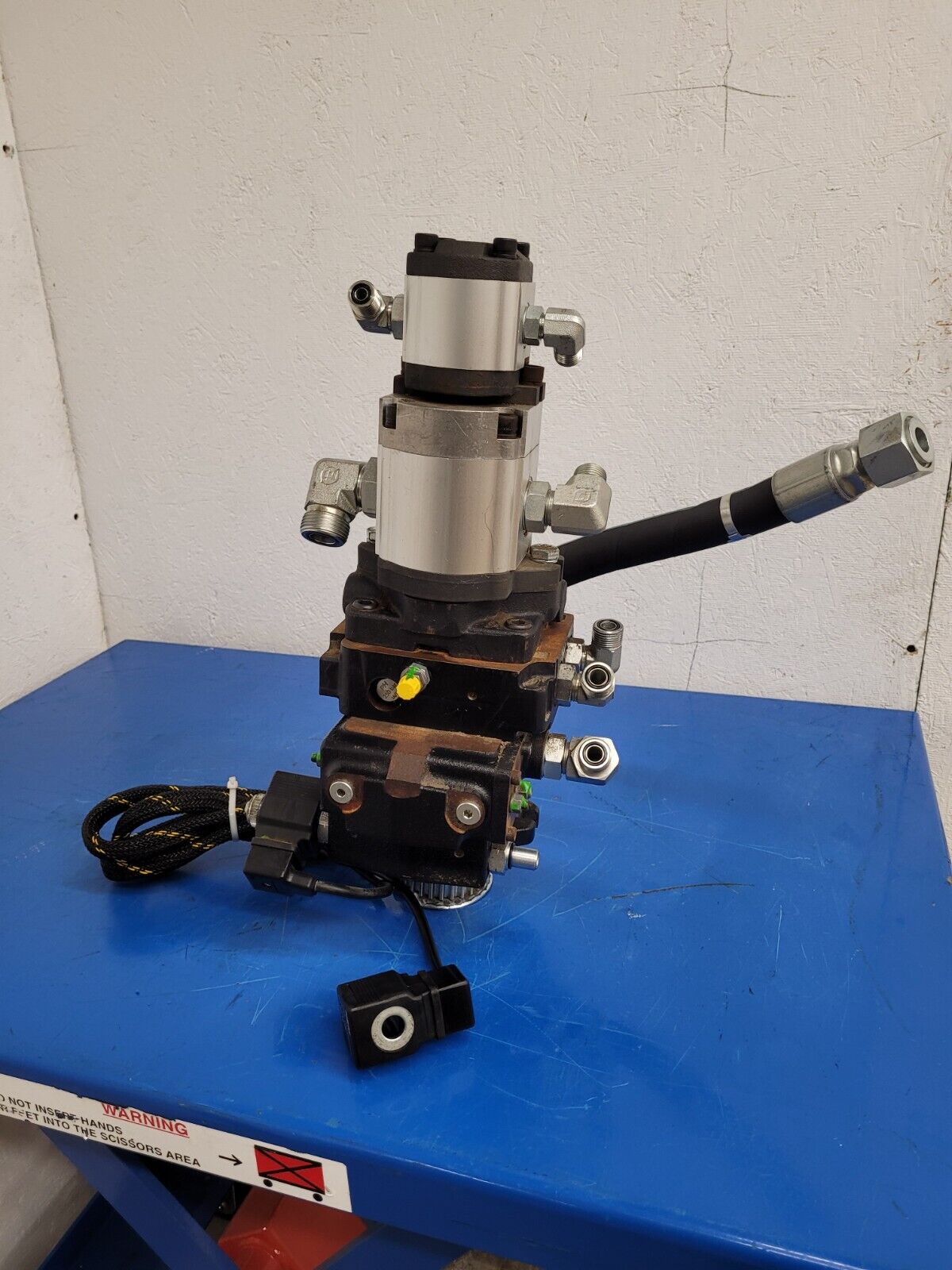 Poclain Hydraulics B47581S 3x Hydraulic Pump Stack CCW Rotation D2