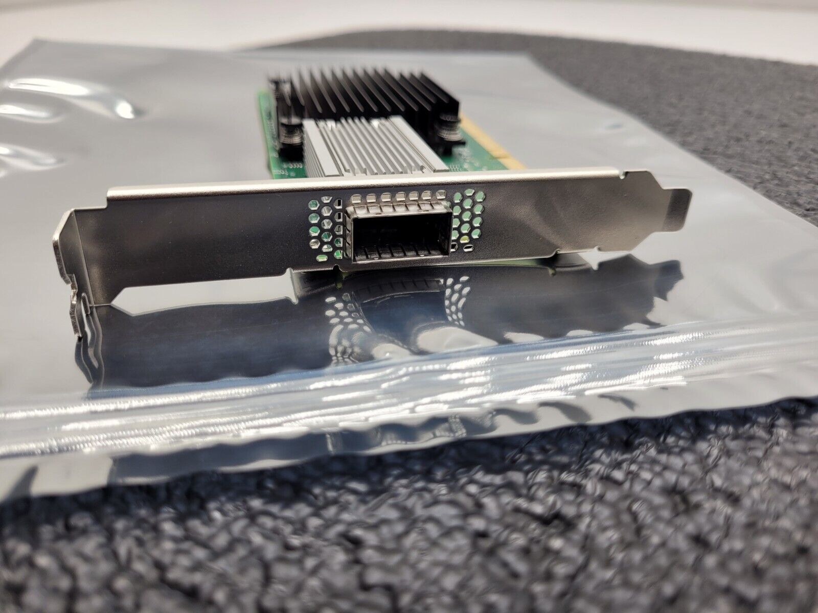 Mellanox MCX515A-CCAT ConnectX-5 EN Single Port 100GbE Standard Height NIC Card