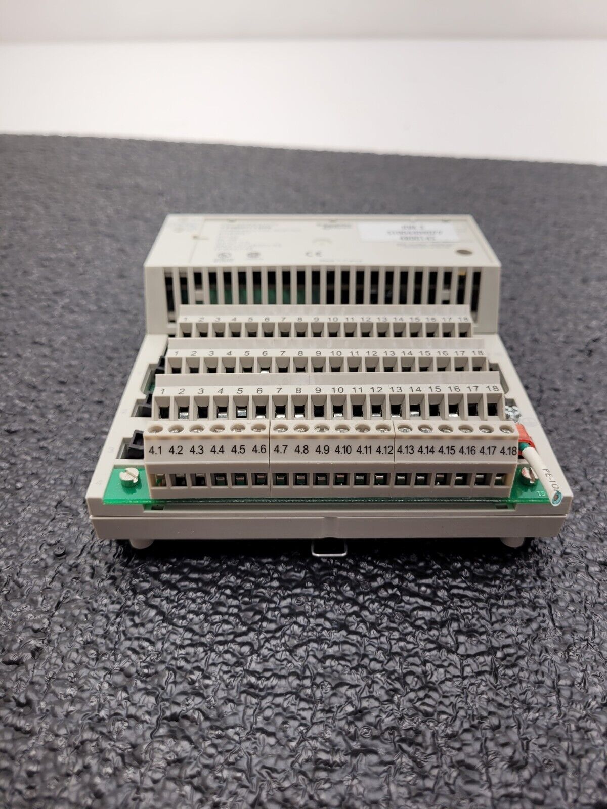 TSX Momentum Schneider 170ENT11002 Ethernet Communication Adapter