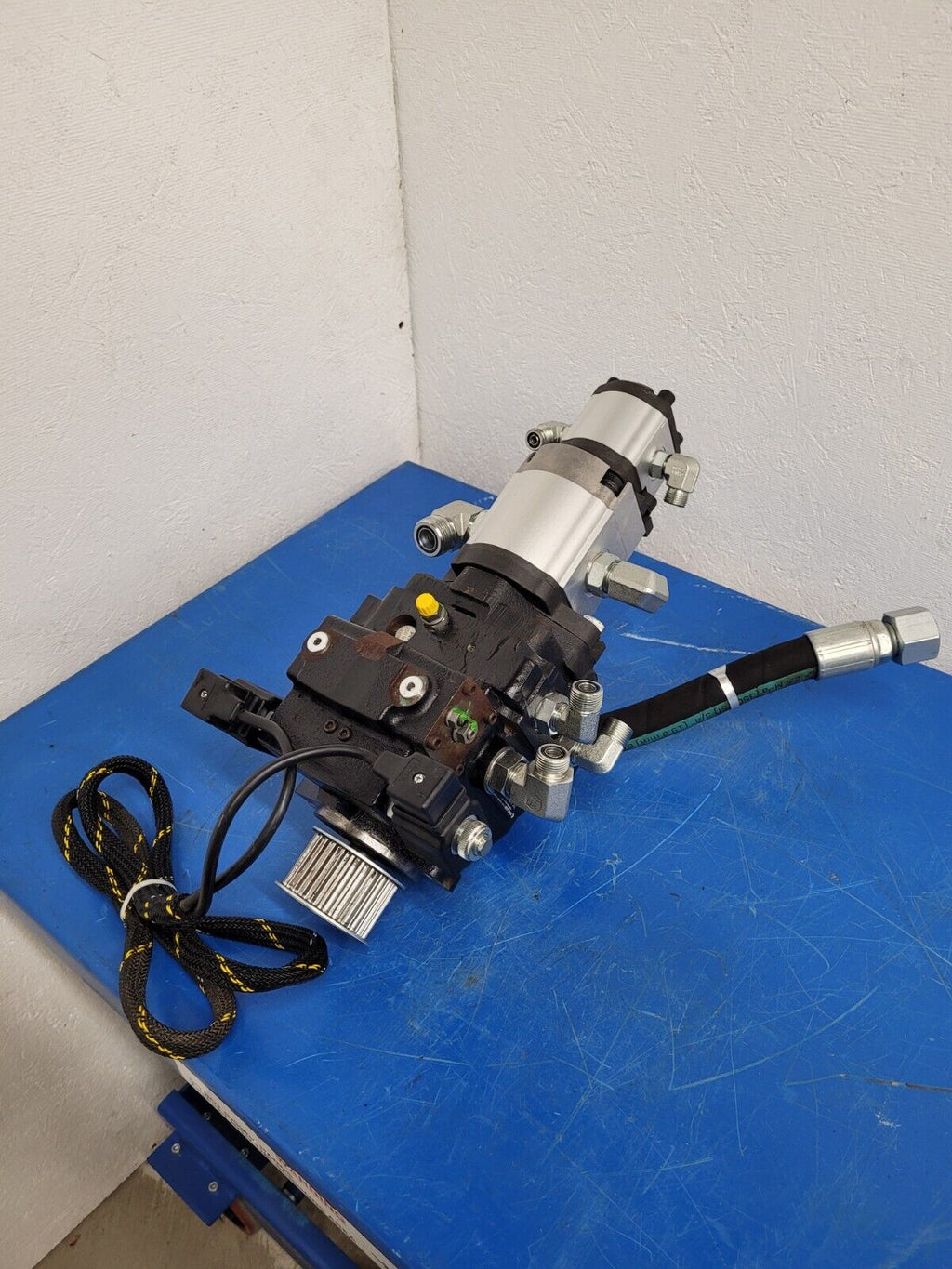 Poclain Hydraulics B47581S 3x Hydraulic Pump Stack CCW Rotation D3