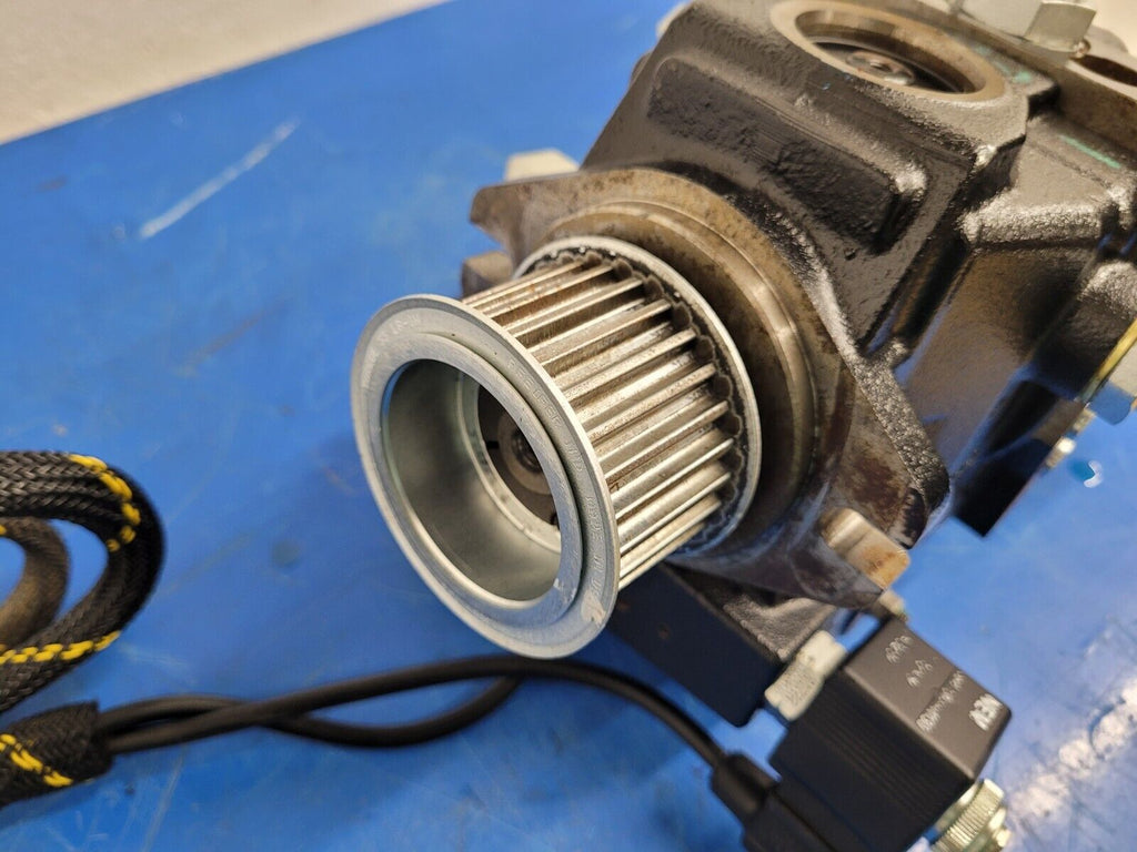 Poclain Hydraulics B47581S 3x Hydraulic Pump Stack CCW Rotation D3