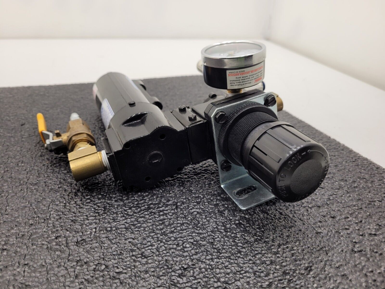 EXAIR E-VAC VACUUM 9001 Filter 9008 Regulator 820002 Vacuum Module