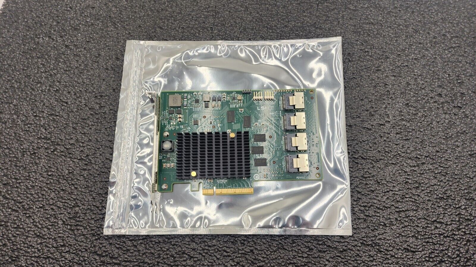 Genuine LSI 9201-16i 6Gbps 16-lane SAS HBA P20 IT Mode ZFS FreeNAS unRAID