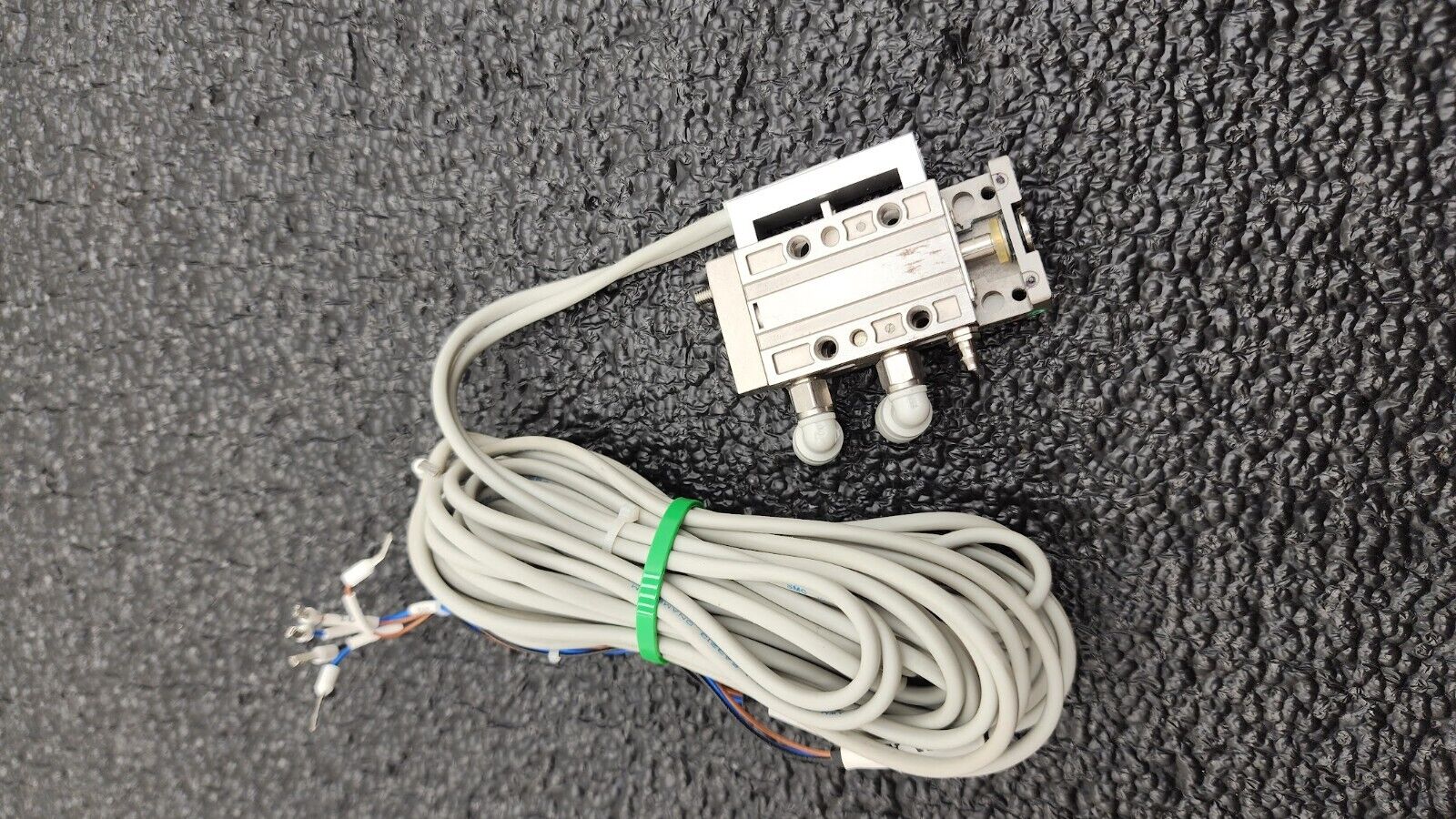 SMC 11-MXJ8L-10C Slide Table Clean Room MXS/MXJ Guided Cylinder w/ D-M9N Sensors