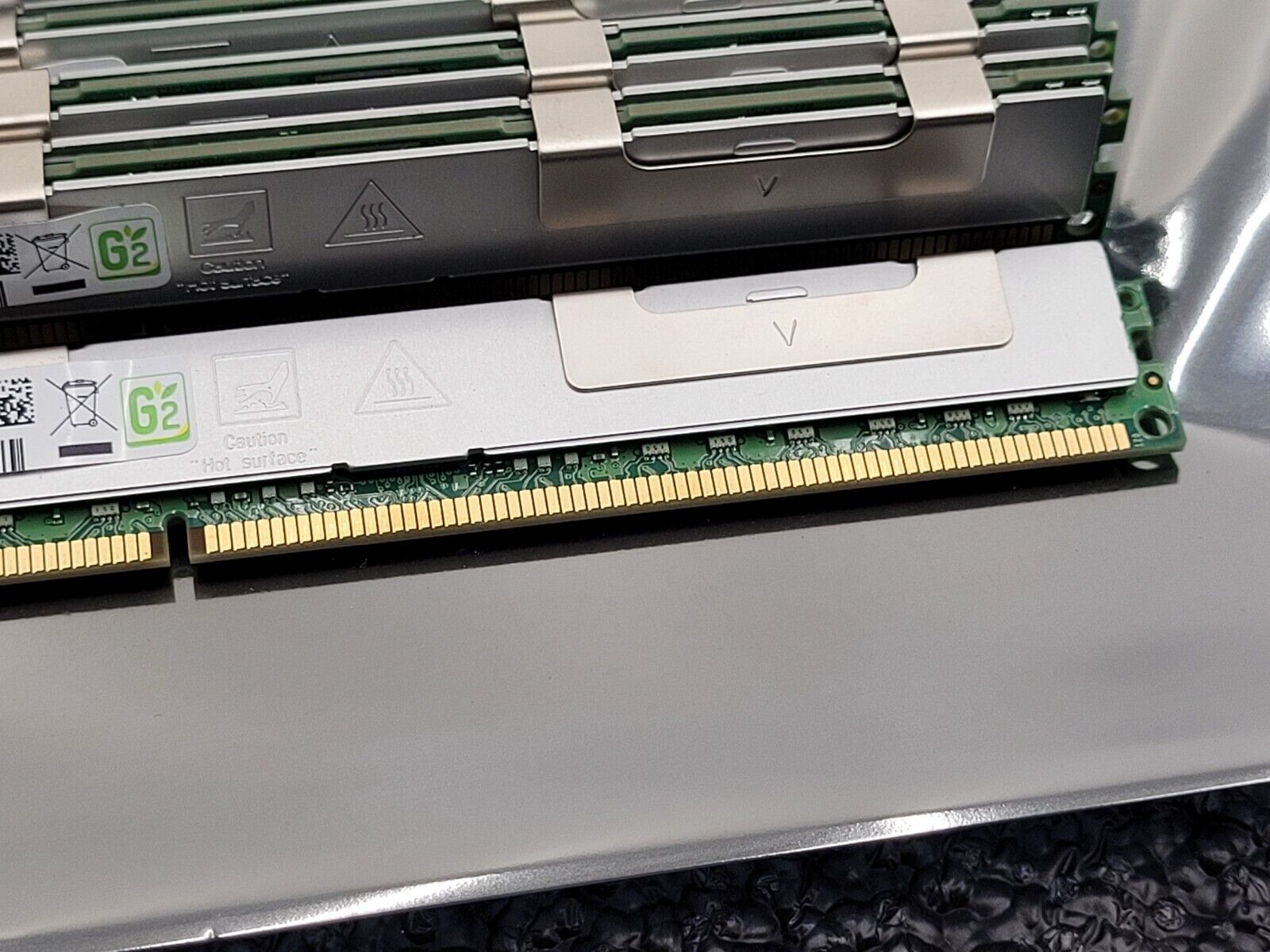 Lot of 20 Samsung 8GB (20x8GB) 2Rx4 PC3-12800R Server Memory M393B1K70DM0-YK0