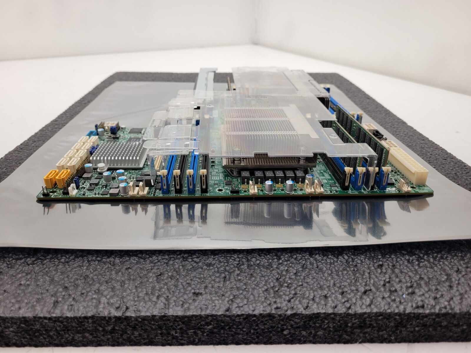 X10DRW-i Supermicro  Dual LGA2011 DDR4 Server Motherboard 2x E5-2630V3 64GB Ram