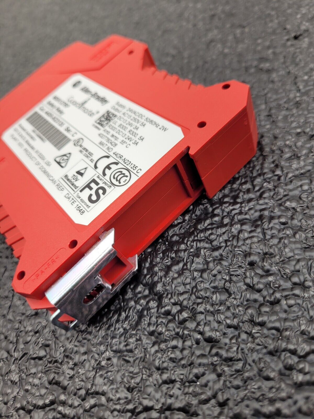 Allen-Bradley MSR127RP Guardmaster 440R-N23135 Safety Relay SER C