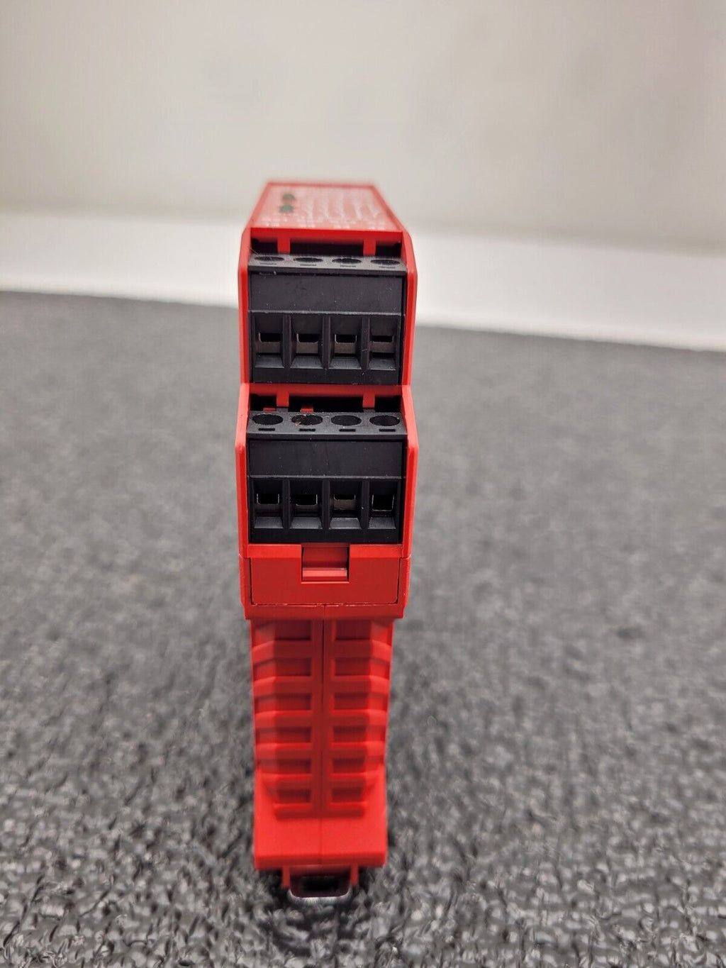 Allen-Bradley MSR127RP Guardmaster 440R-N23135 Safety Relay SER C