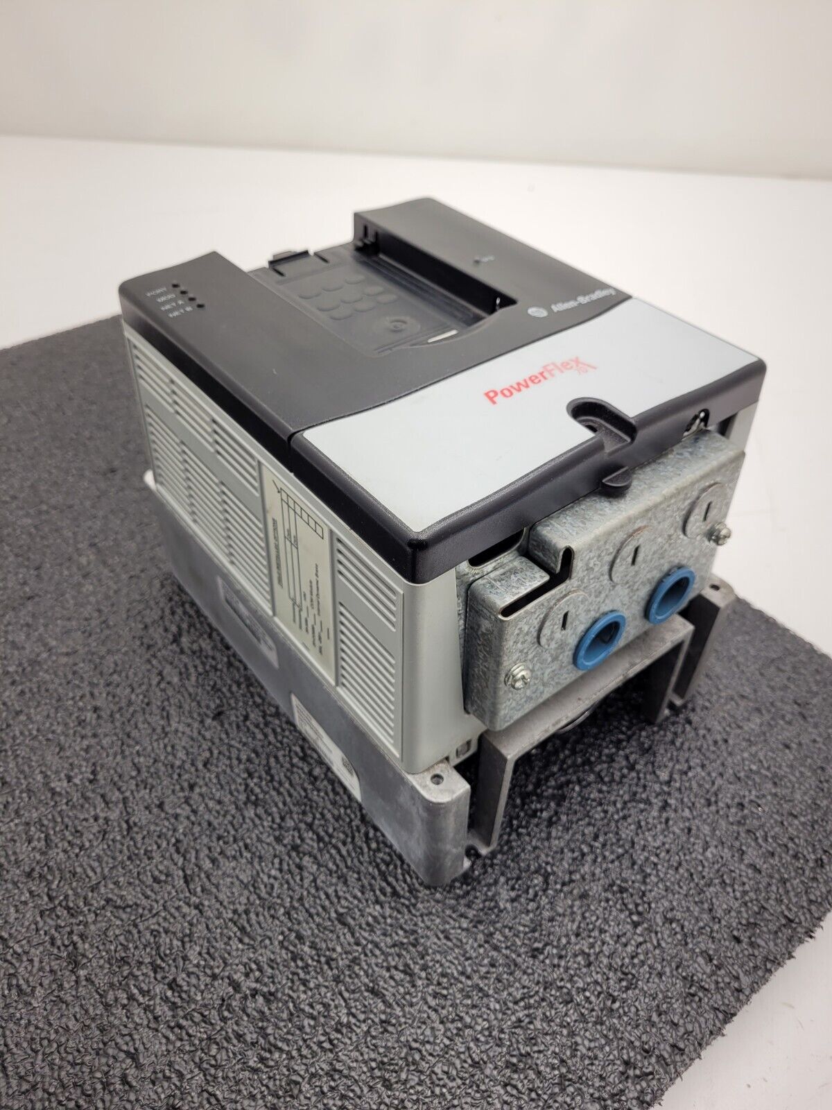 Allen Bradley 20AD5P0A3AYNNRNN /A PowerFlex 70 480V 3HP AC VFD Motor Drive
