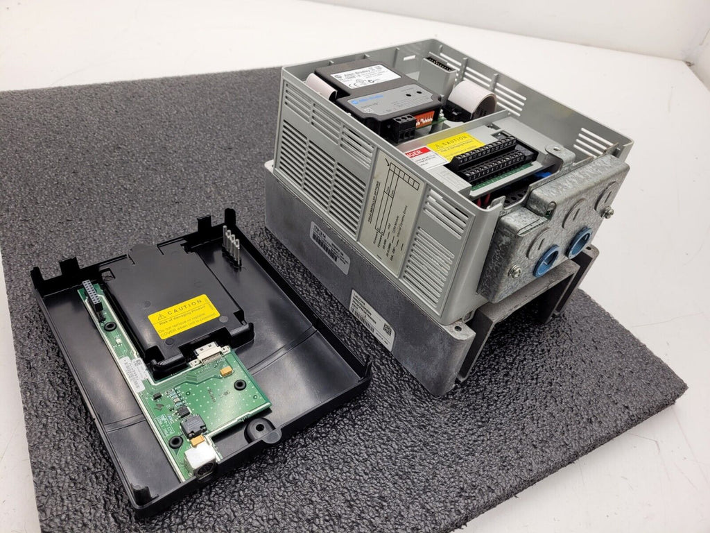 Allen Bradley 20AD5P0A3AYNNRNN /A PowerFlex 70 480V 3HP AC VFD Motor Drive