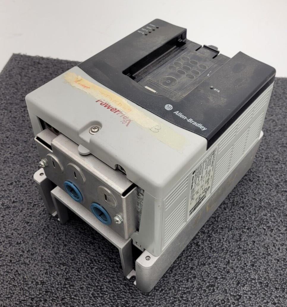 Allen Bradley 20AD8P0A0AYNNNC0 /A PowerFlex 70 480V 5HP AC VFD Motor Drive "B"