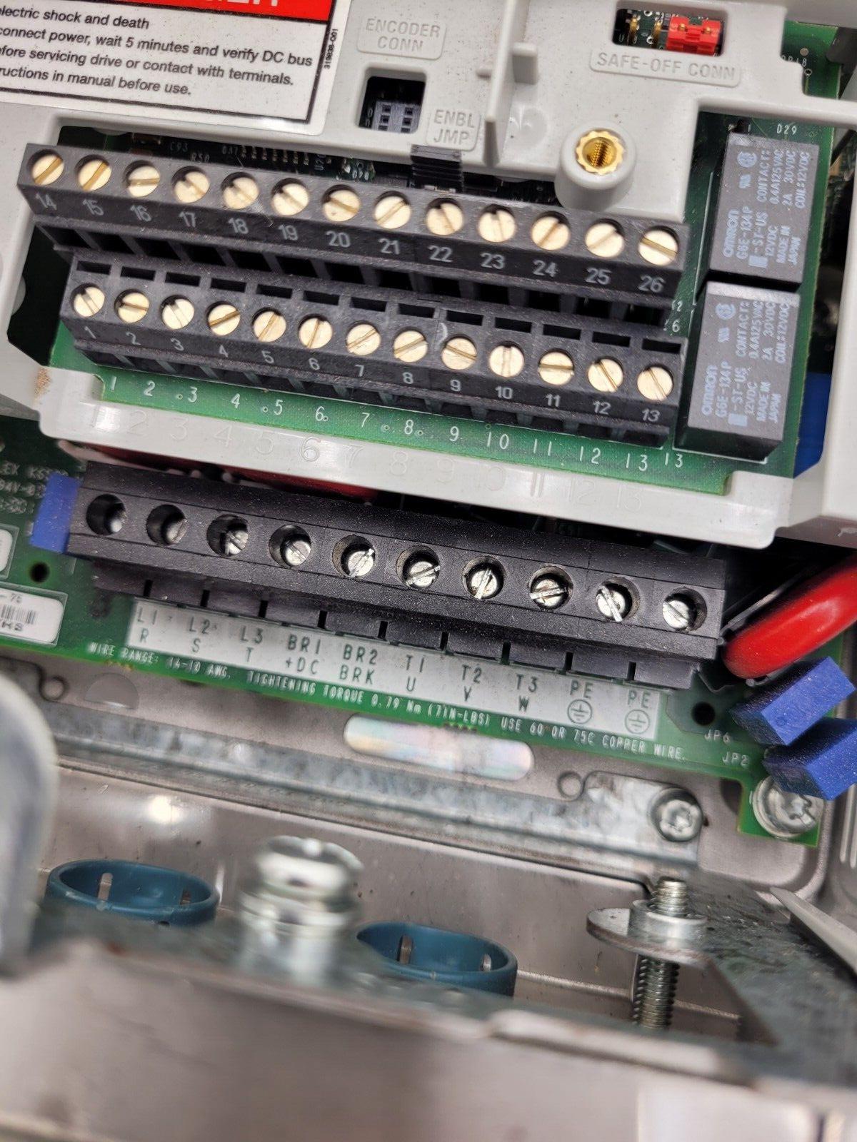 Allen Bradley 20AD8P0A0AYNNNC0 /A PowerFlex 70 480V 5HP AC VFD Motor Drive "B"