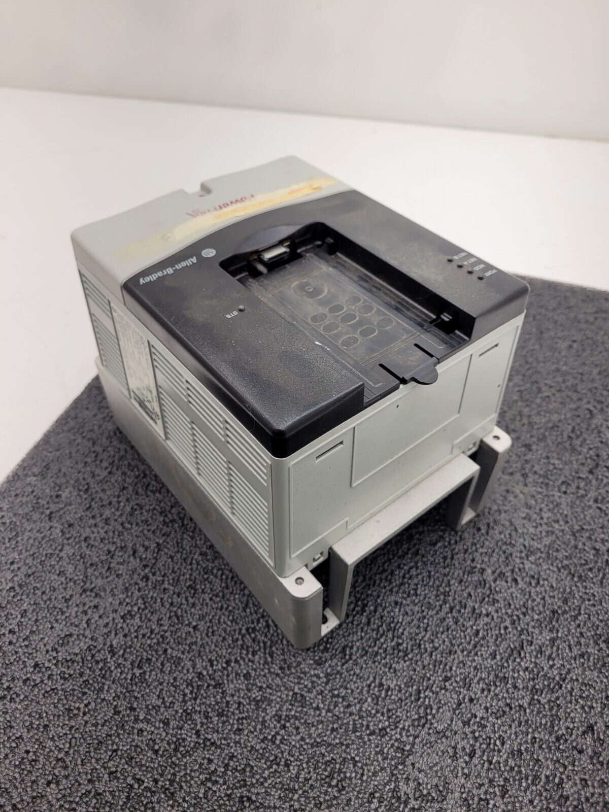 Allen Bradley 20AD8P0A0AYNNNC0 /A PowerFlex 70 480V 5HP AC VFD Motor Drive "B"