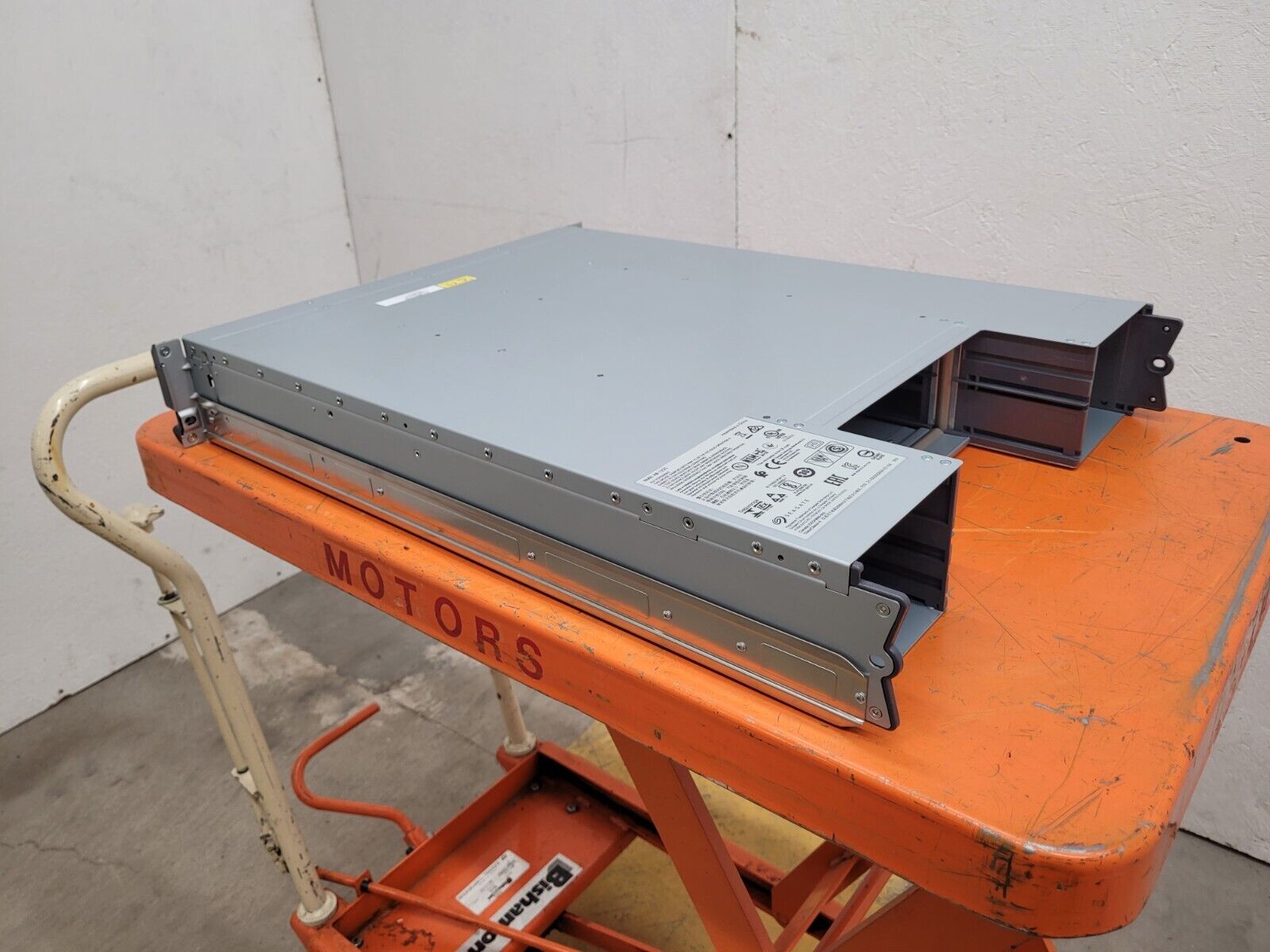 HB-1235 2U OneStor JBOD 12 Bay 3.5" Dual SAS 12Gbps Storage Array NIB Unit B