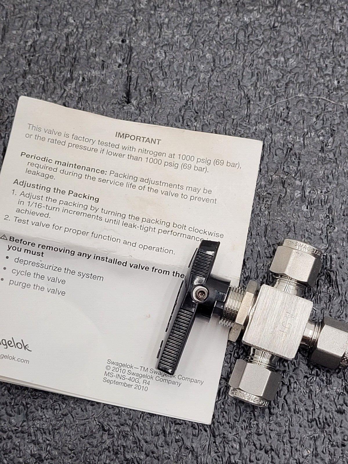 Swagelok SS-42GXS4 3 Way Manual Ball Valve 316SS 2500PSI