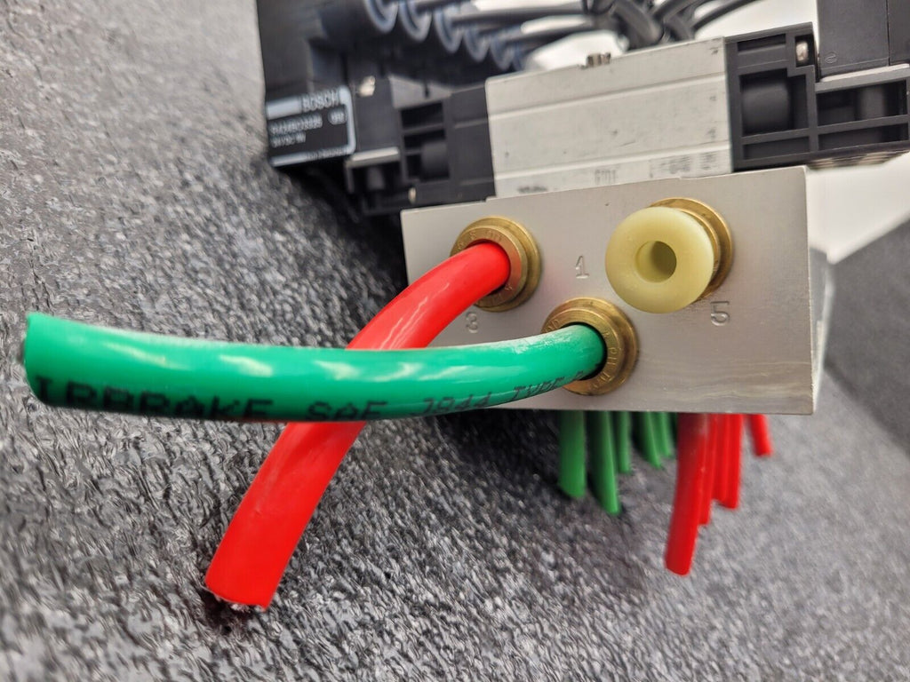 BOSCH Rexroth R424B03415 Pnuematic Solenoid 8x Valve Block Stack Unit B