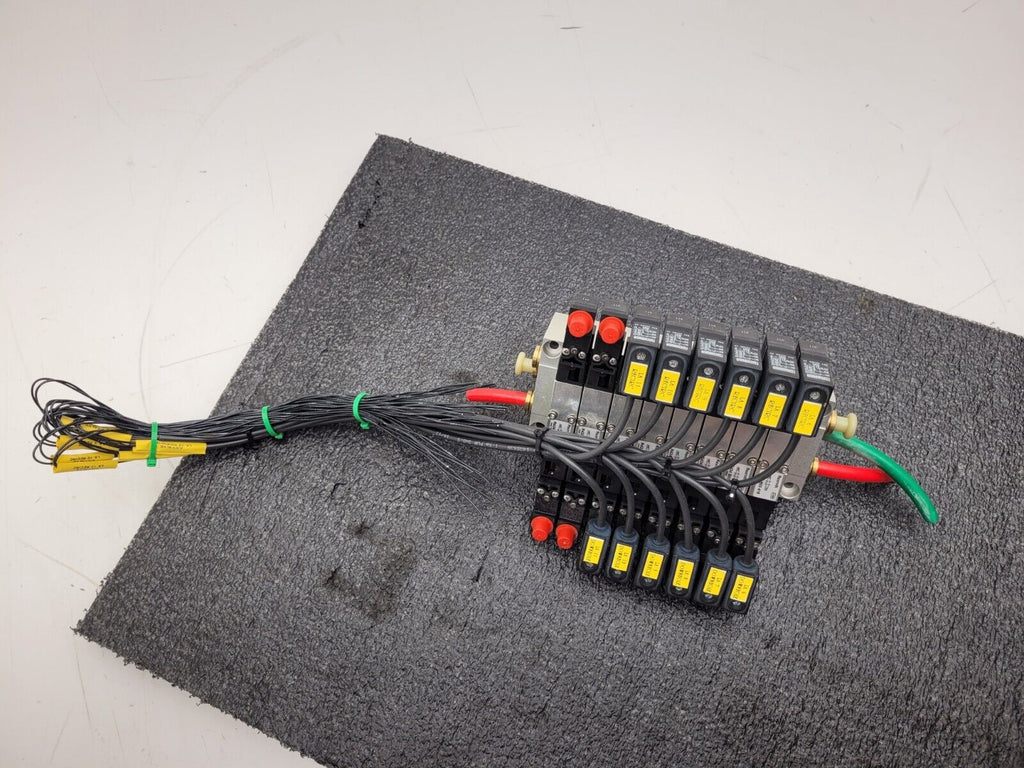 BOSCH Rexroth R424B03415 Pnuematic Solenoid 8x Valve Block Stack Unit B