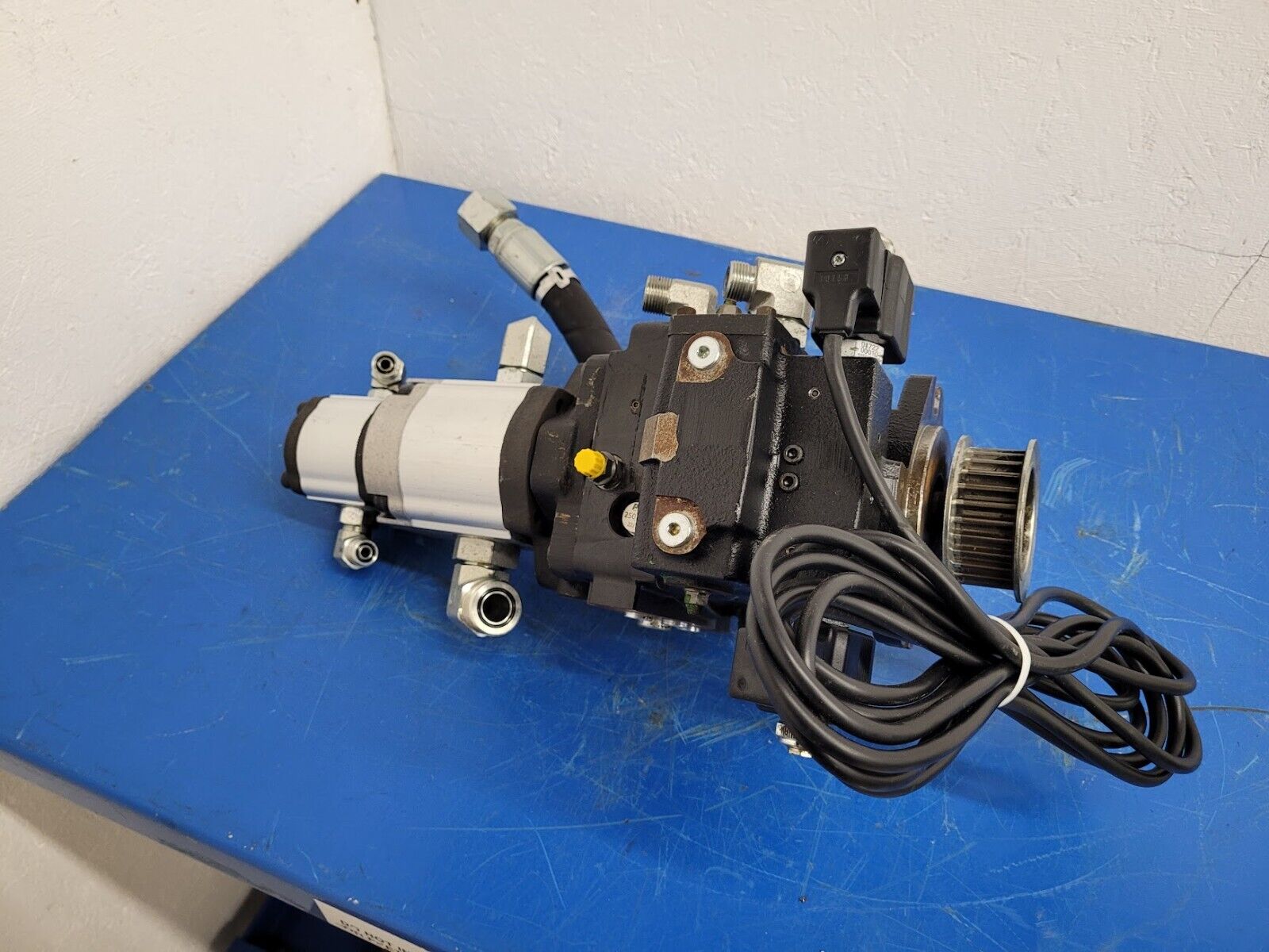 Poclain Hydraulics B47581S 3x Hydraulic Pump Stack CCW Rotation Unit E