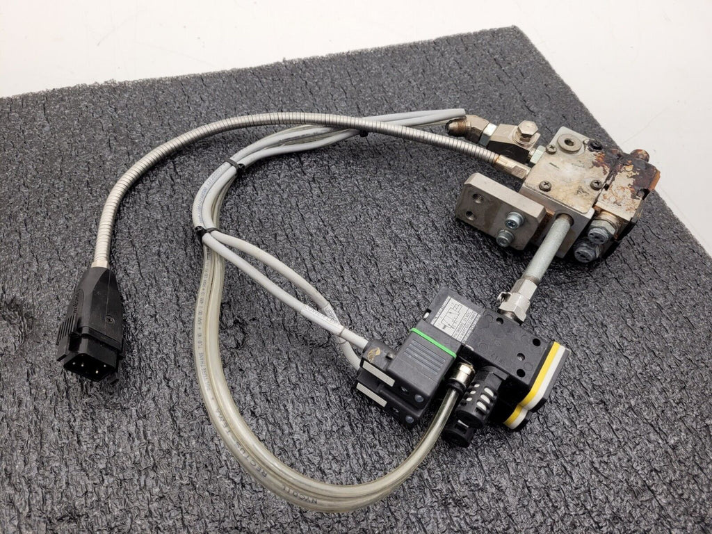 Dual Head Nordson Surebead S-012 T Hot Melt Adhesive Dispensing Glue Gun 8525140