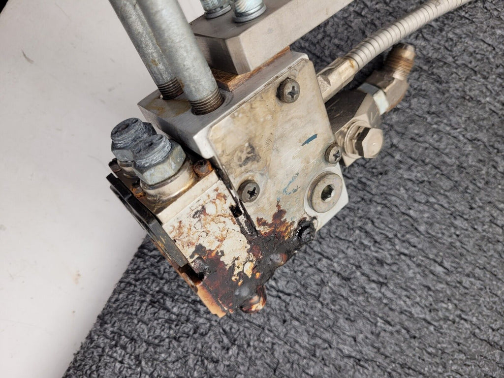 Dual Head Nordson Surebead S-012 T Hot Melt Adhesive Dispensing Glue Gun 8525140