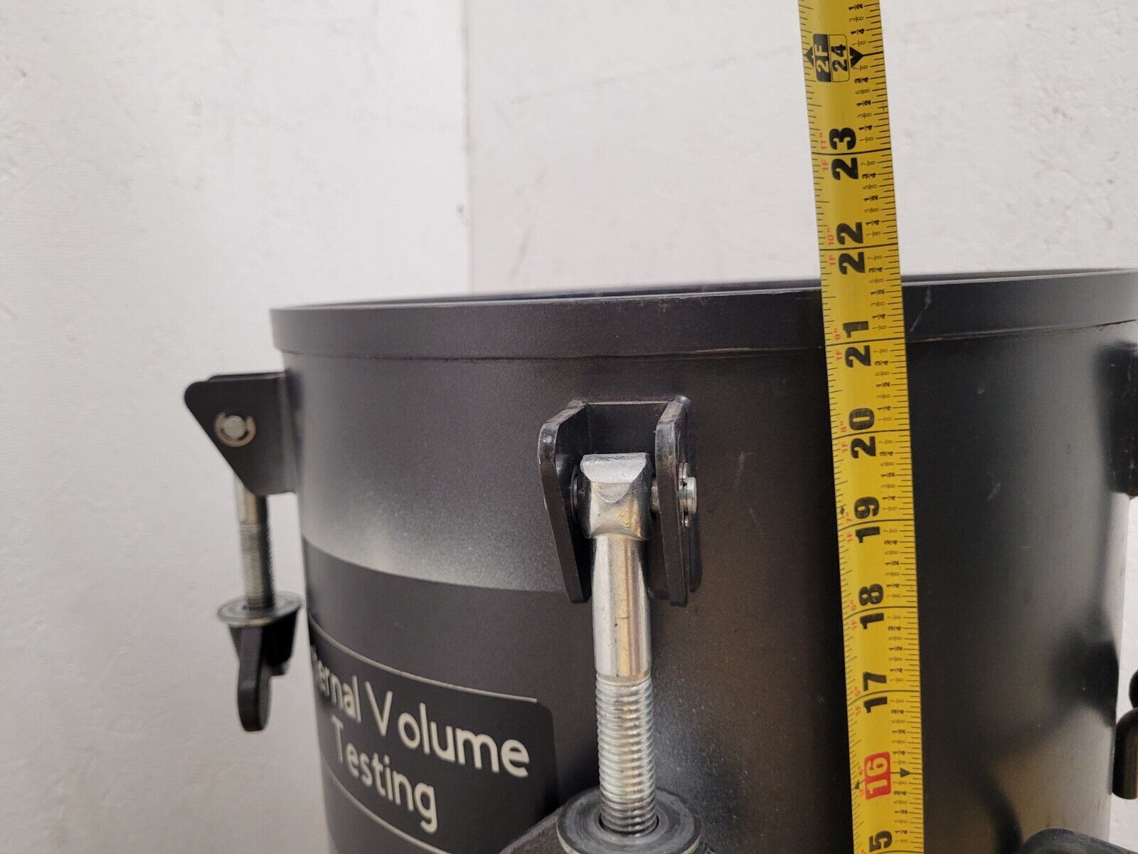 C.A. TECHNOLOGIES Internal Volume Displacement Test Tank 15 Gallon 51700 80PSI