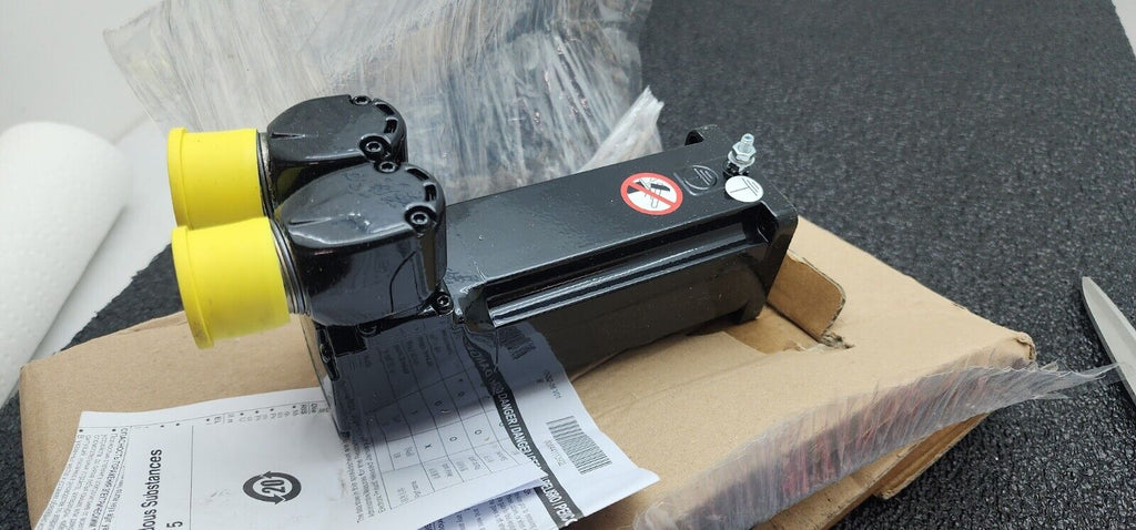 New Schneider Electric SH30552P01A2000 AC Servo Motor 8000rpm