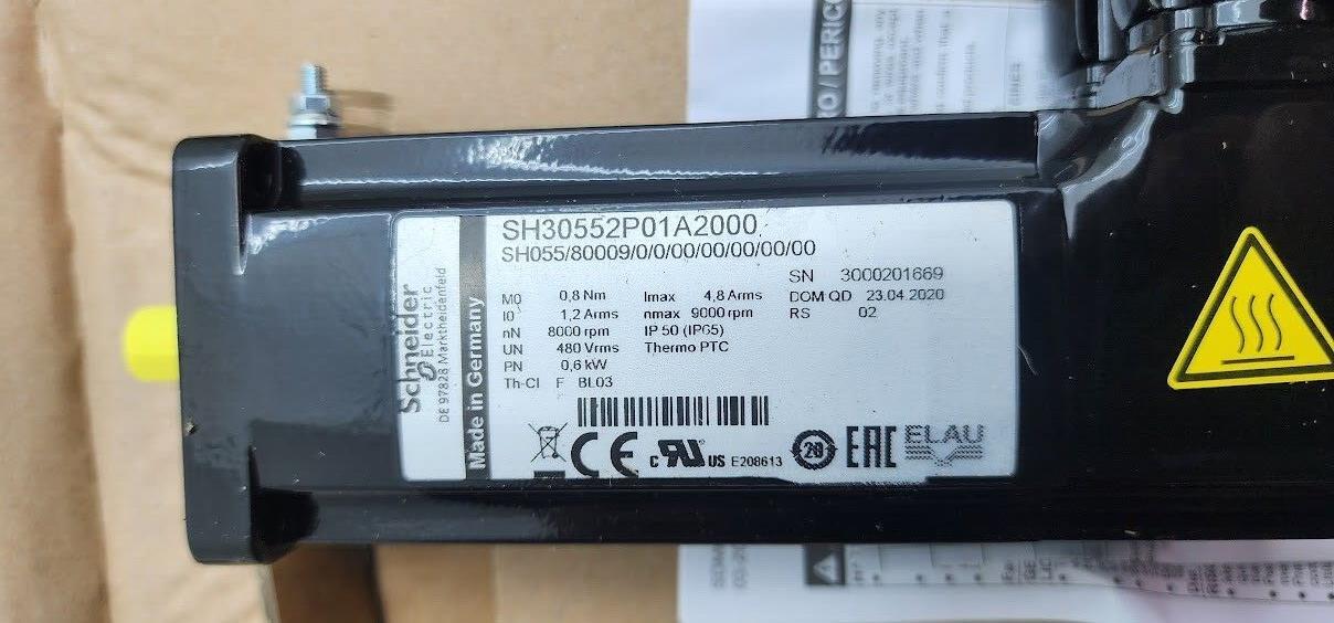 New Schneider Electric SH30552P01A2000 AC Servo Motor 8000rpm