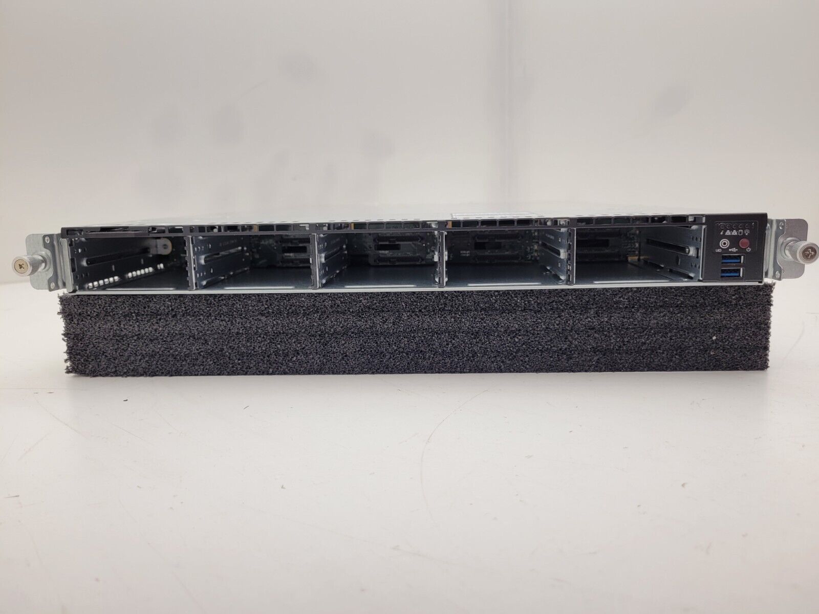 Supermicro 1U 10 Bay SFF X10DRU-i+ 10x NVMe 2x Intel E5-2620 V4 32GB 2133Mhz Ram