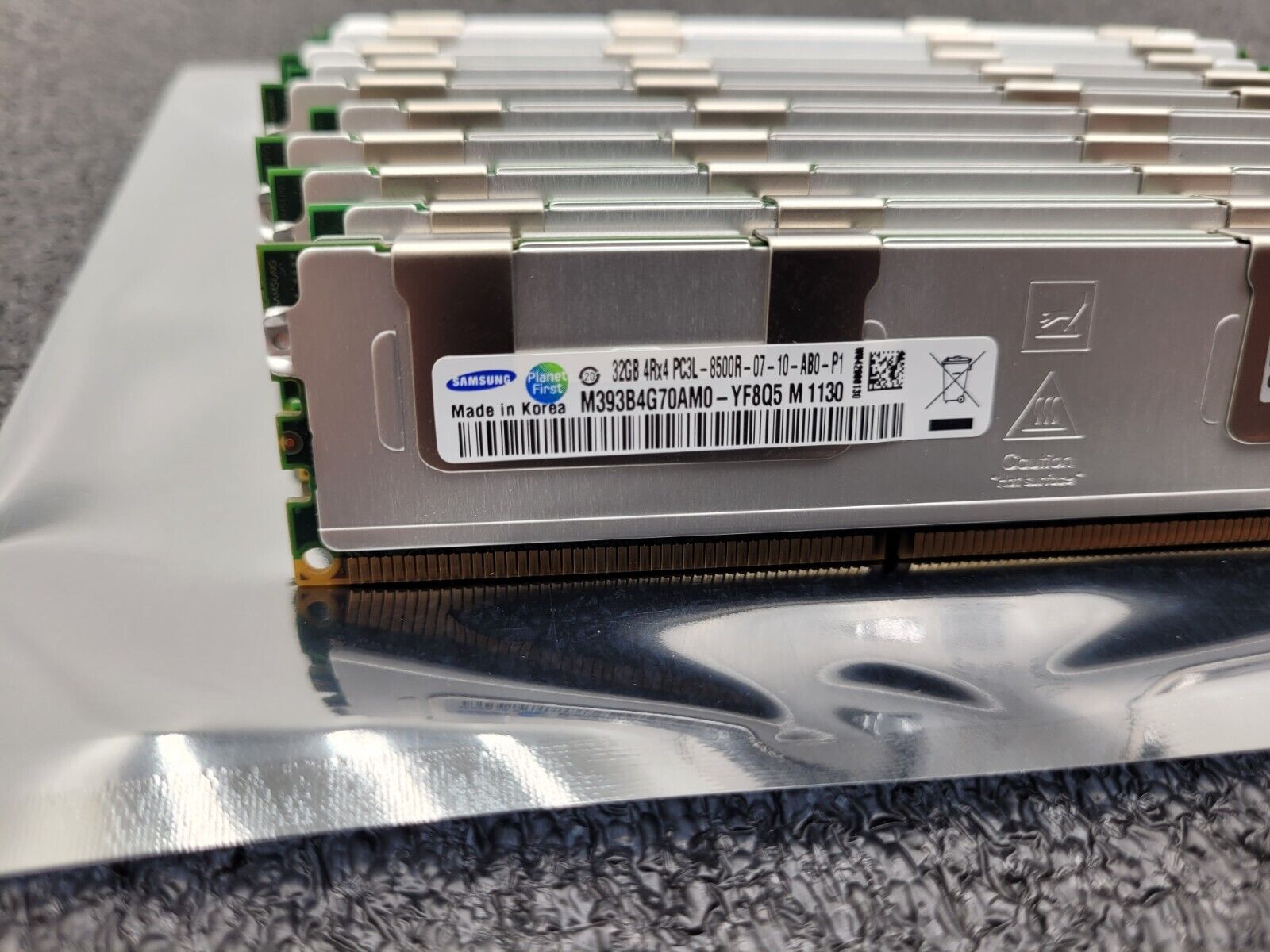 Lot of 12x 32GB Sticks 628975-081 GENUINE HP 4RX4 PC3L-8500R MEMORY 384GB for G8