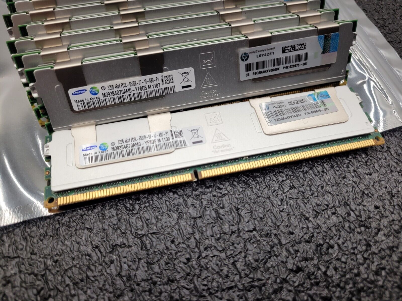 Lot of 12x 32GB Sticks 628975-081 GENUINE HP 4RX4 PC3L-8500R MEMORY 384GB for G8