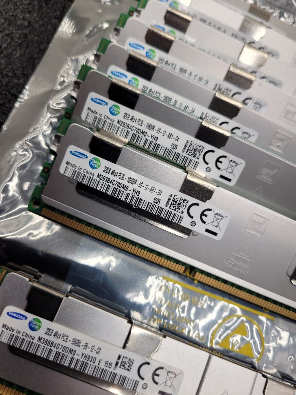 Lot of 9x 32GB Sticks Samsung 4RX4 PC3L-10600R 10600L MEMORY 288GB 647654-081