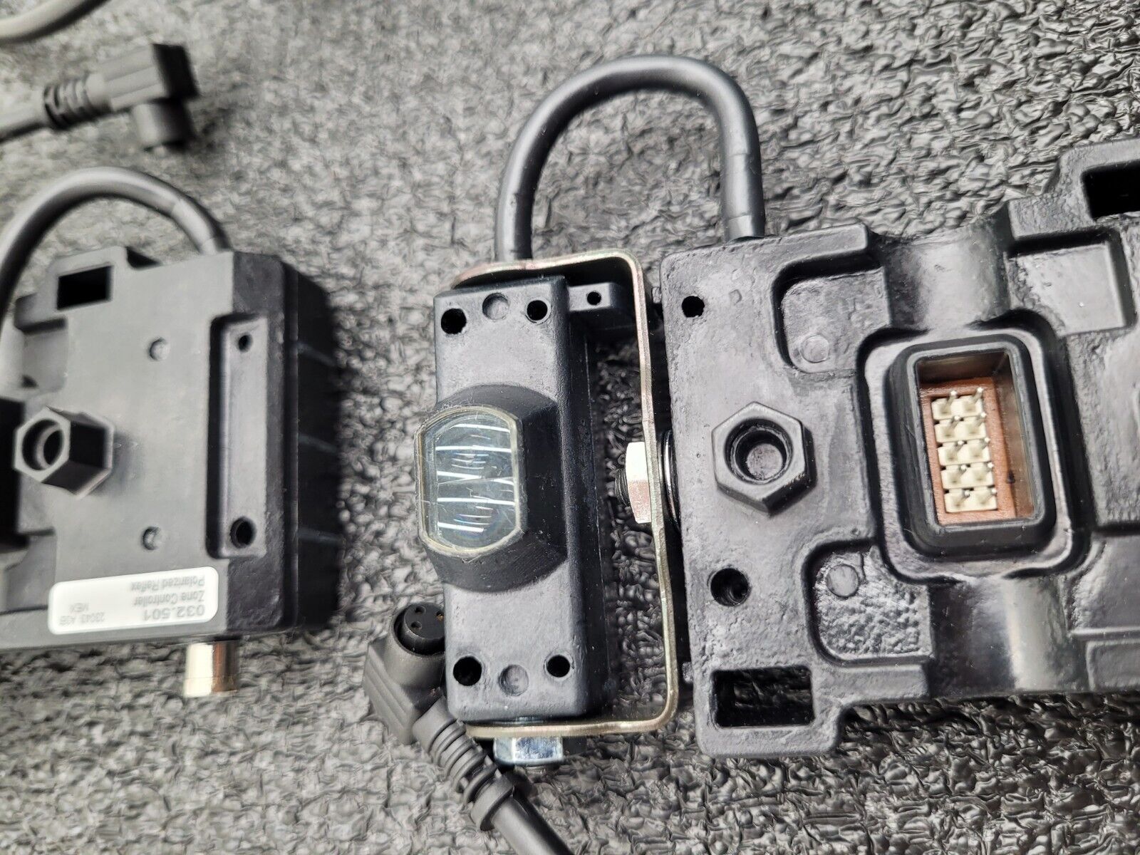 Lot of 4x Hytrol EZ Logic 032.501 Polarized Reflex Zone Controller