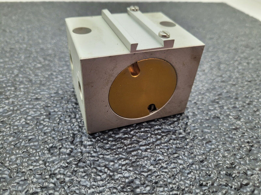 Compact Dual Acting 10mm Stroke 16mm Piston 40mm Bore Pneumatic Cylinder