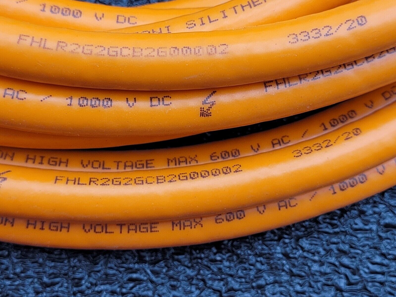 HIRSCHMANN Automotive PowerStar HPS40-1 EV Power Cable Connector 2x4mm Leoni