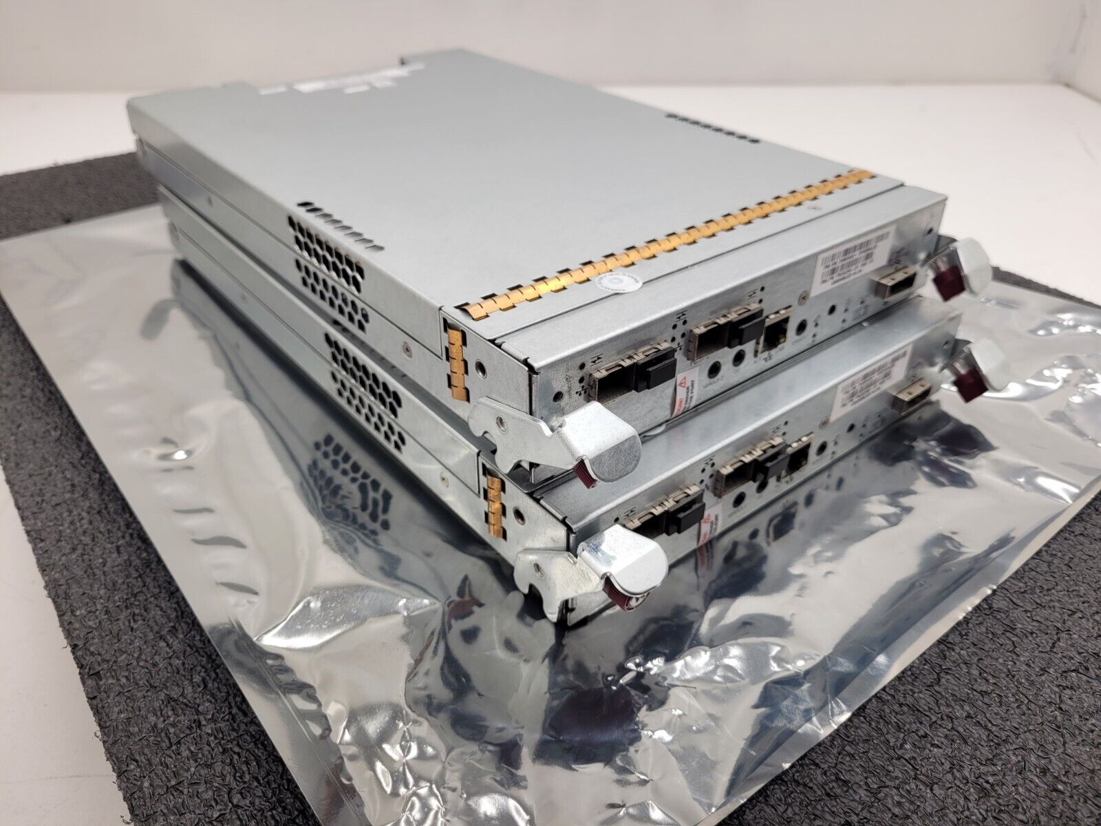 Lot of 2x HP DotHill Storage Array Controller 2x FC 6Gb/s SAS 81-00000078-00-08