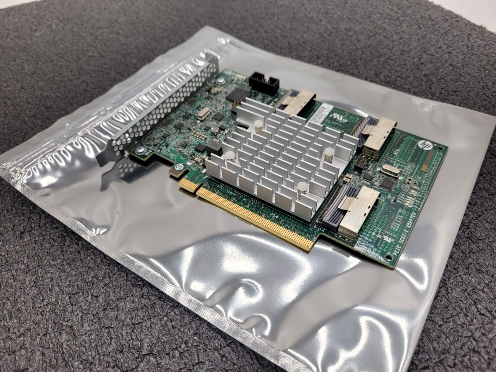 HP U.2 NVMe Bridge Card PCIe-x16 FH PN: 824019-001 708724-001