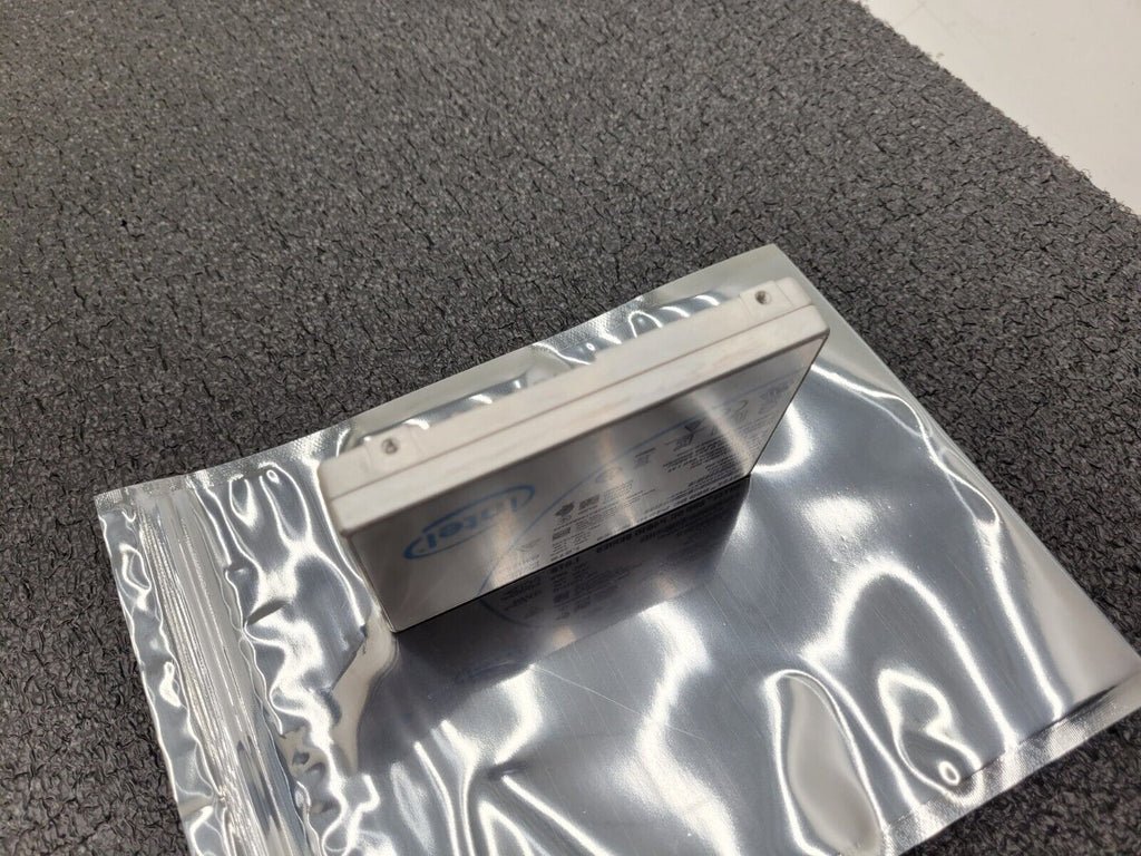 98-99% Health INTEL DC P4610 1.6TB PCIe NVMe U.2 2.5'' SSD SSDPE2KE016T8