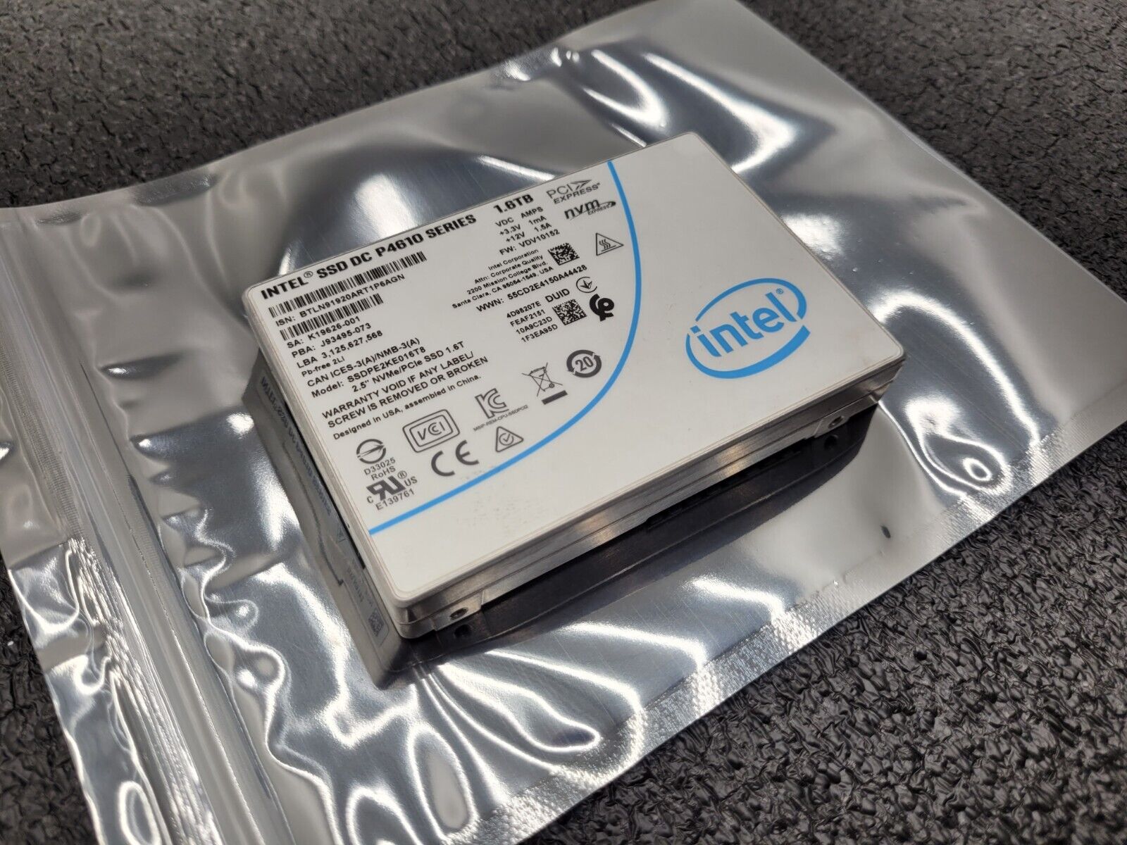 98-99% Health INTEL DC P4610 1.6TB PCIe NVMe U.2 2.5'' SSD SSDPE2KE016T8