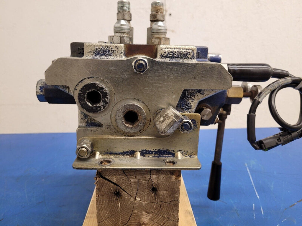 Hydraulic 2-Way 3 Body Control Valve Stack DB5195.800 VPL244-29A