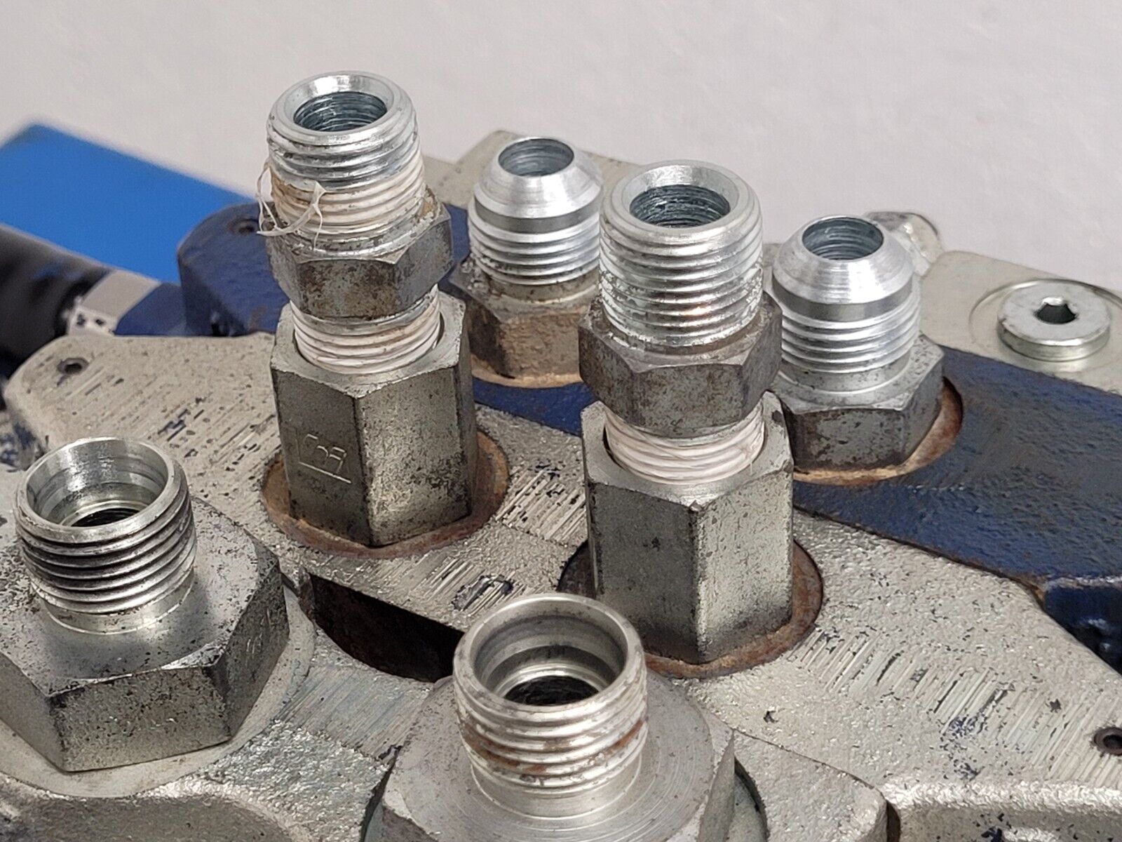 Hydraulic 2-Way 3 Body Control Valve Stack DB5195.800 VPL244-29A