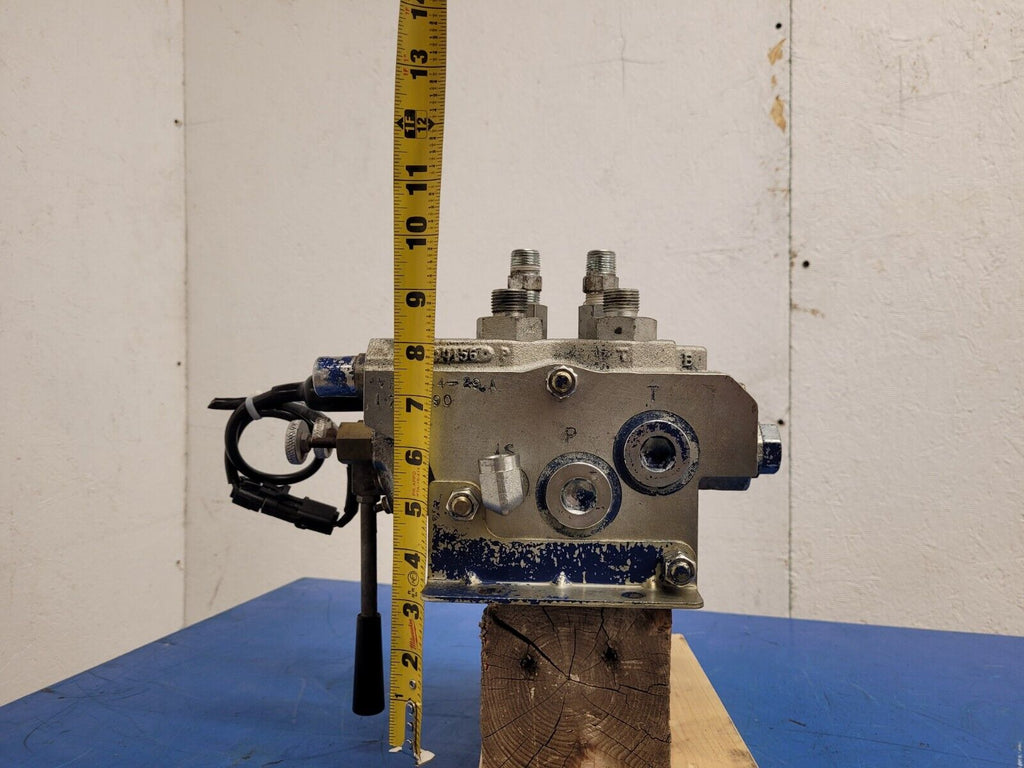 Hydraulic 2-Way 3 Body Control Valve Stack DB5195.800 VPL244-29A